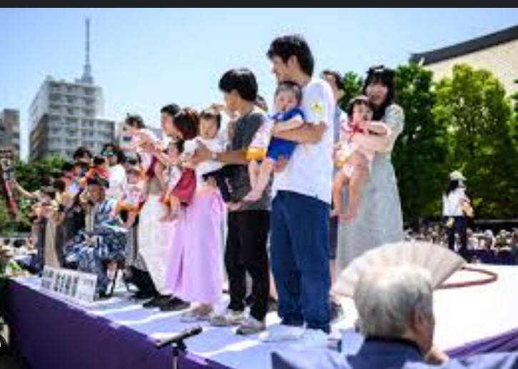 Japan births in 2024 fell below 700,000 for first time
