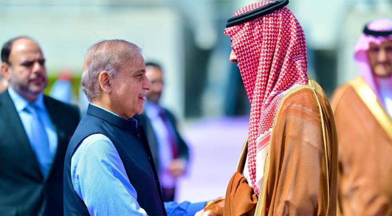 PM Shehbaz arrives in Saudi Arabia on two-day visit