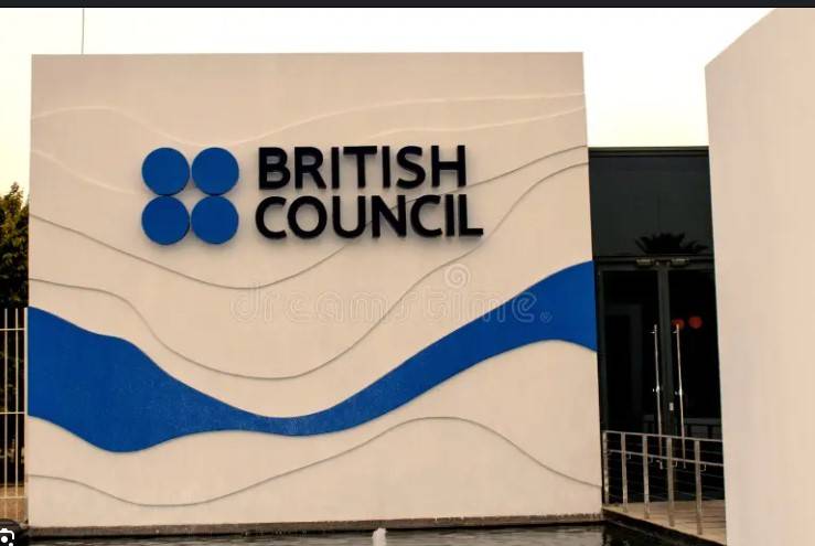 Russia outlaws British Council as 'undesirable organisation'