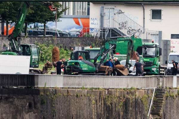 World War II bombs defused in Germany
