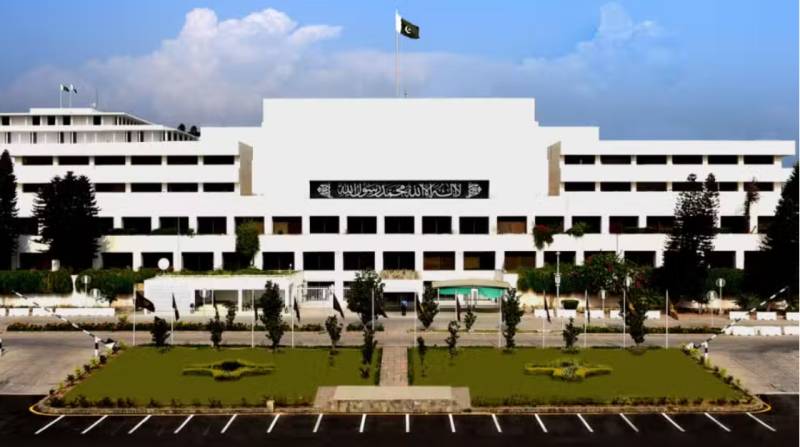 Chairman Senate, NA Speaker get over 600% pay hike as govt approves massive salary raise