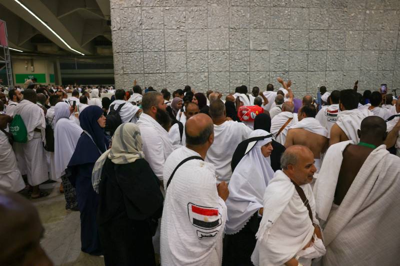 1.6 million Hajj pilgrims stone the devil