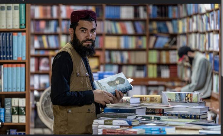 Taliban hang up Kalashnikovs to pen memoirs of Afghan war
