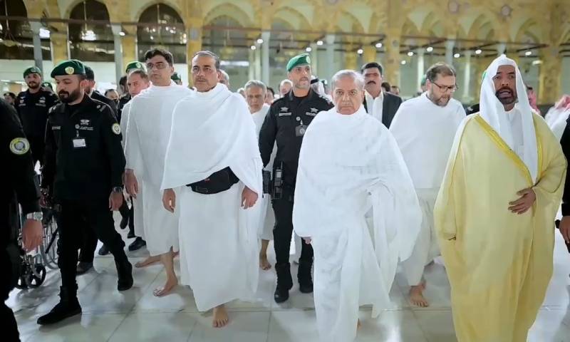 PM Shehbaz, Field Marshal Asim perform Umrah