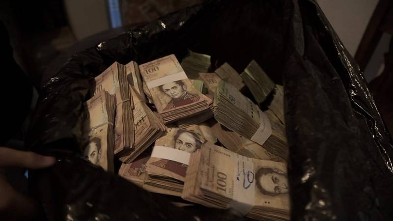 26 arrests in new Venezuela crackdown on dollar black market