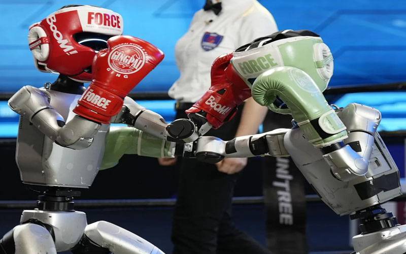 AI-powered punches fly in China’s first robot boxing contest