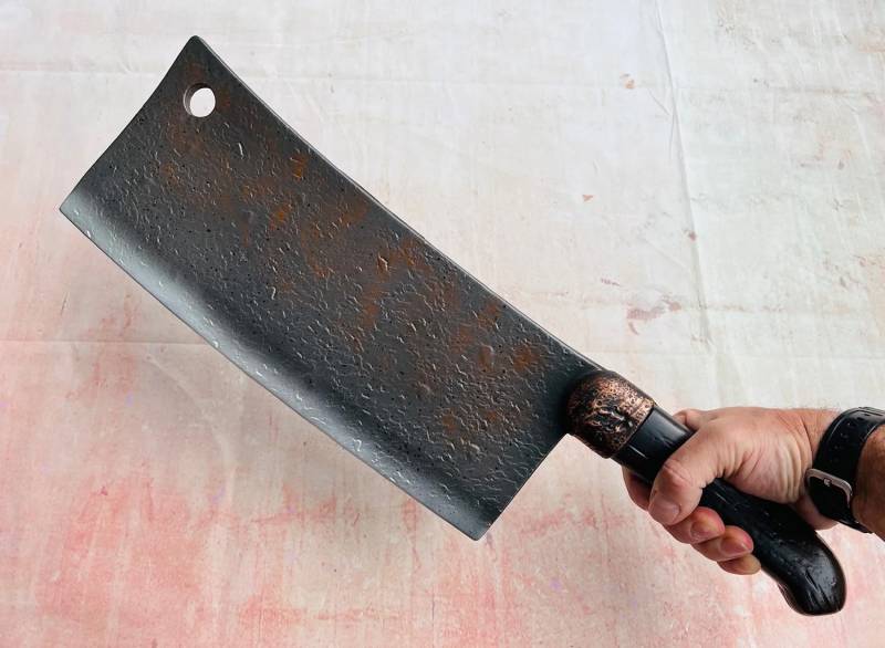 Man chops off wife’s arm with meat cleaver in Depalpur over domestic dispute