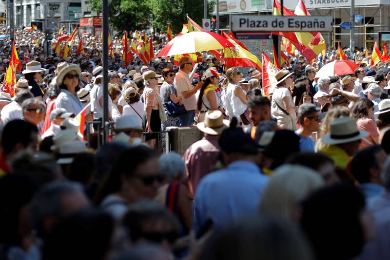 Tens of thousands join anti-government protest in Madrid