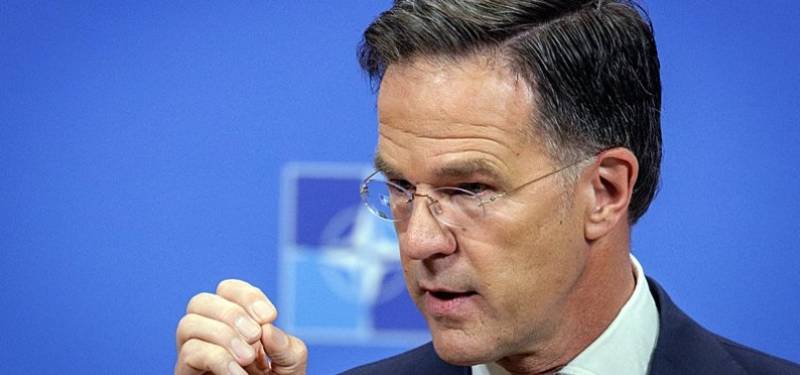 NATO chief urges 400-percent rise in alliance's air defence