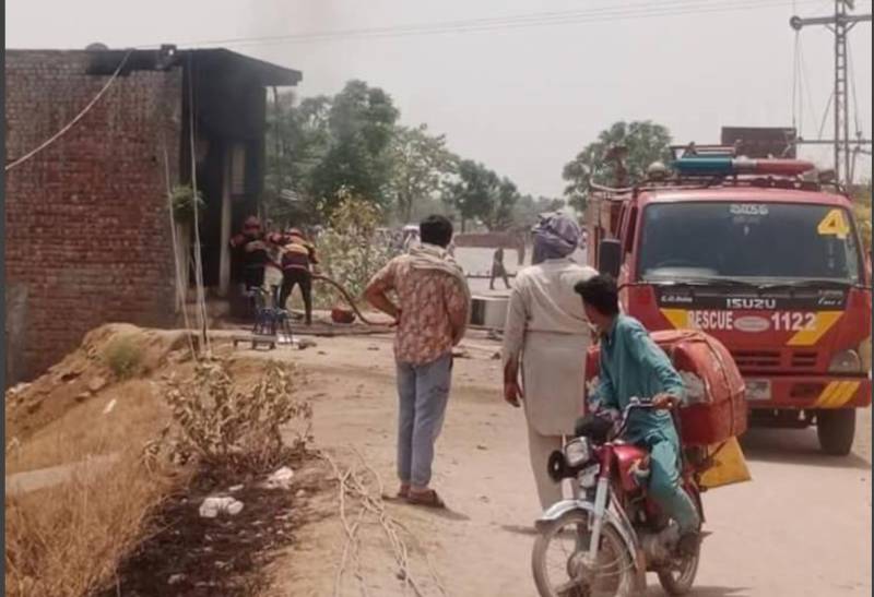 16 hurt as mini petrol pump catches fire in Wazirabad