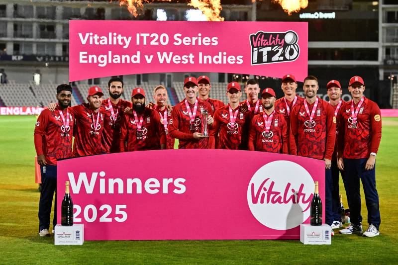 Duckett stars as England complete T20 sweep against West Indies