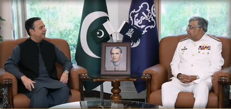 Maritime Affairs Minister visits Naval HQ, discusses security affairs with Naval Chief