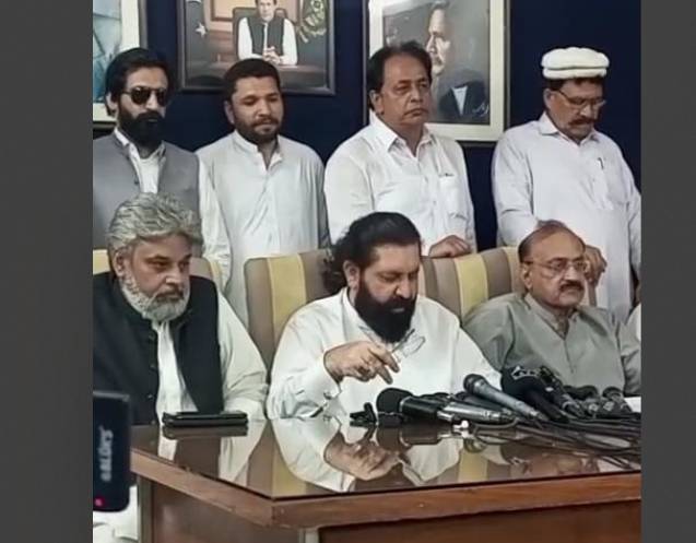 PTI leaders flay Govt for ignoring farmers in budget 