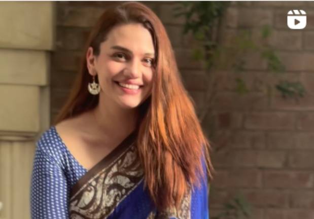 Sunlight and mom’s saree: Zara Noor Abbas’s joyous Lahore Journey