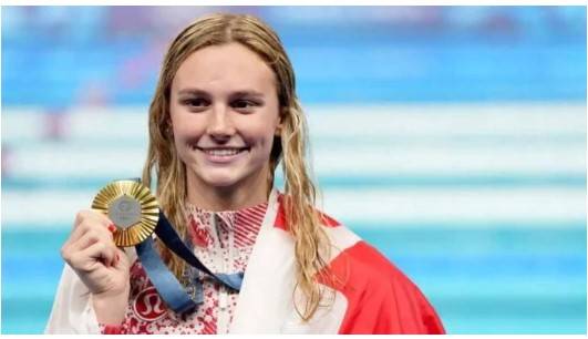 Canada's McIntosh breaks 400m medley world record