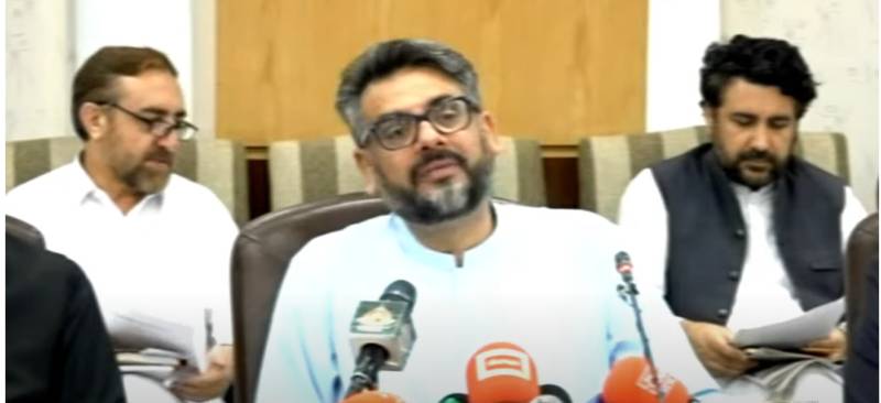 Centre ignoring KP Govt in allocation of development funds: Finance Adviser Muzammil 
