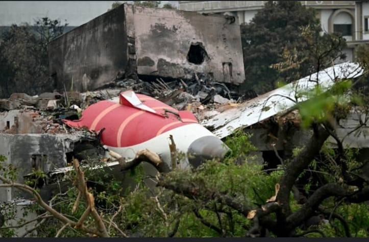 India plane crash death toll rises to 279
