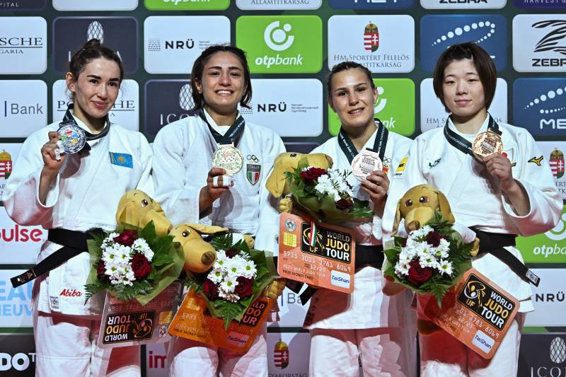 Nagayama and Scutto win gold at world judo champs