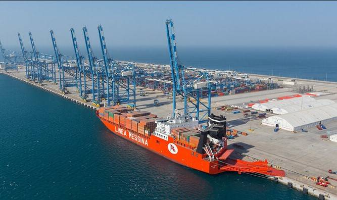 Second ship under Afghan Transit Trade berthed at Gwadar Port
