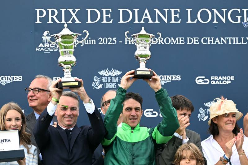 Gezora wins Prix de Diane in Graffard masterpiece