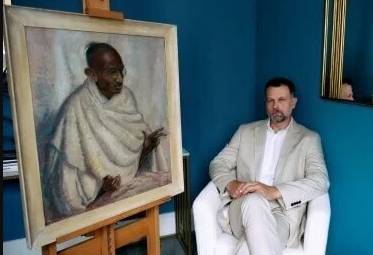 'Hidden treasure': Rare Gandhi portrait up for UK sale