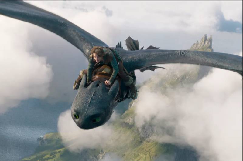 'How to Train Your Dragon' soars to top of N.America box office