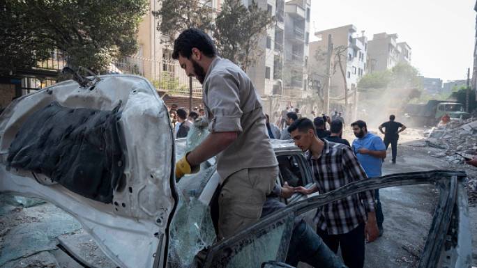 Iraq in contact with Iran, US in bid to stay out of conflict: officials