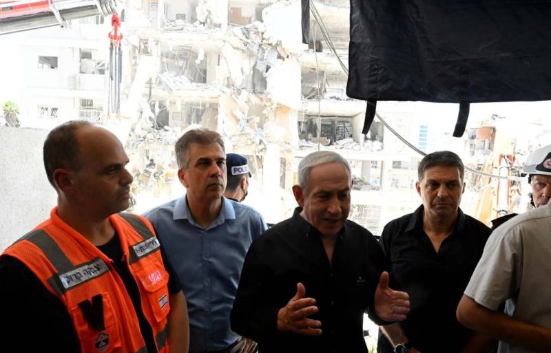 Netanyahu says Iran will pay 'very heavy price' for Israeli civilian deaths