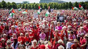 Tens of thousands rally in Dutch Gaza protest