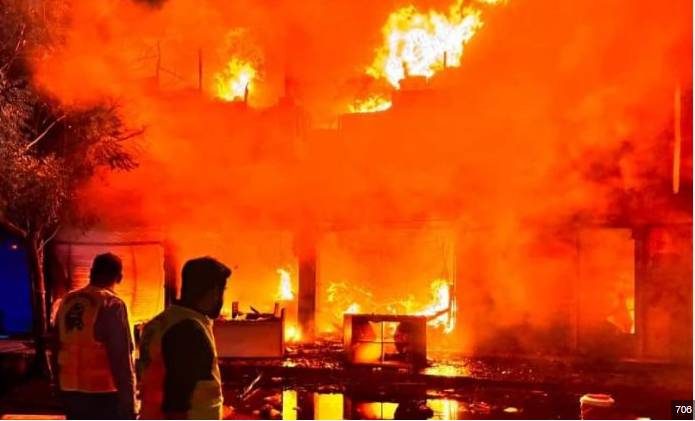 Fire erupts in shops near Karachi’s Regal Chowk 