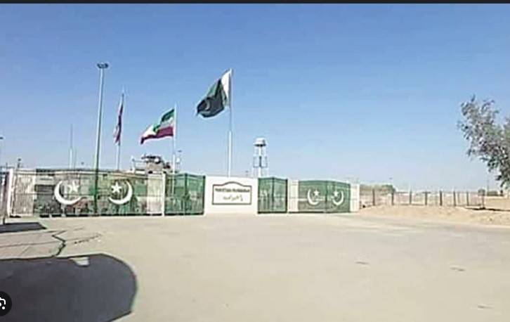 Pakistan ‘shuts’ border with Iran