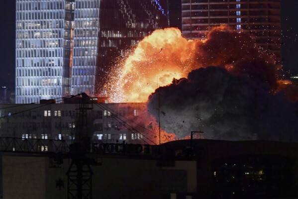 Israel lifts air raid warning, including for nuclear town