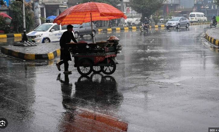 Rain in Sindh, Punjab offers respite to people from sizzling heat  