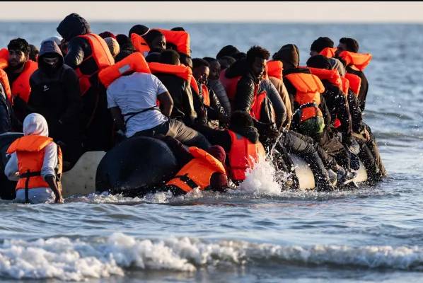 At least 60 migrants feared dead after Libya shipwrecks: IOM