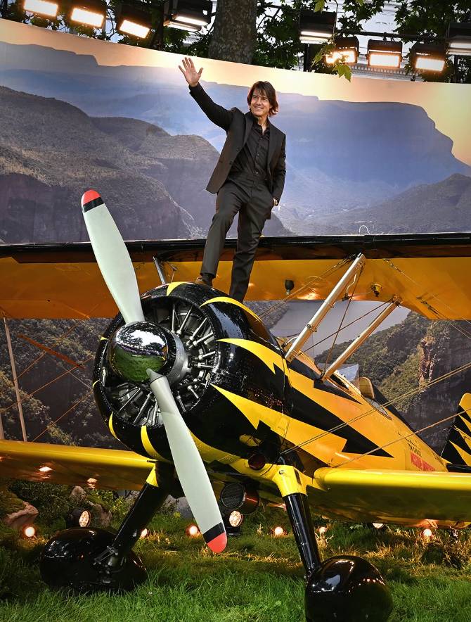 Tom Cruise to receive honorary Oscar