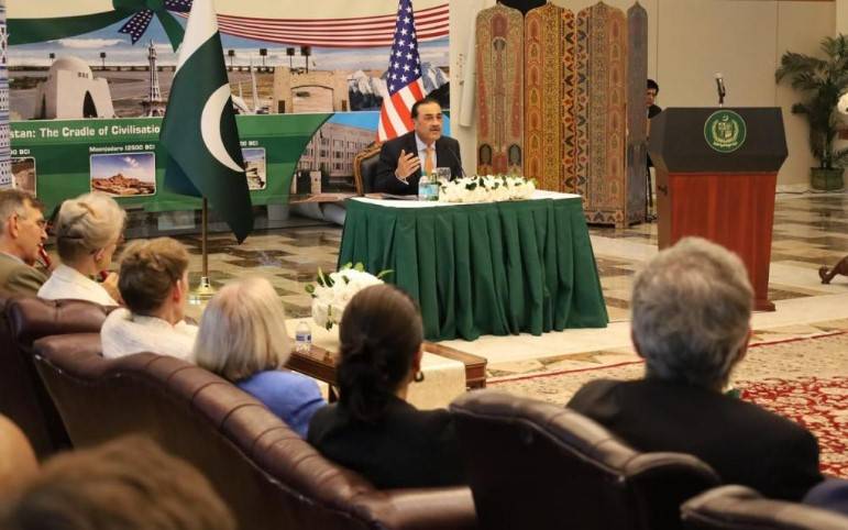 Field Marshal says Pakistan to play proactive role in mitigating regional tensions
