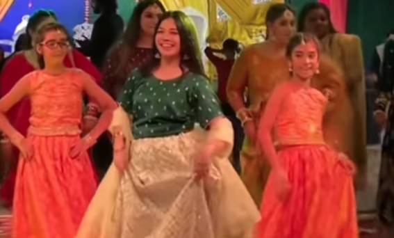 Reham Rafiq’s enthralling dance performance at friend’s wedding sets internet on fire