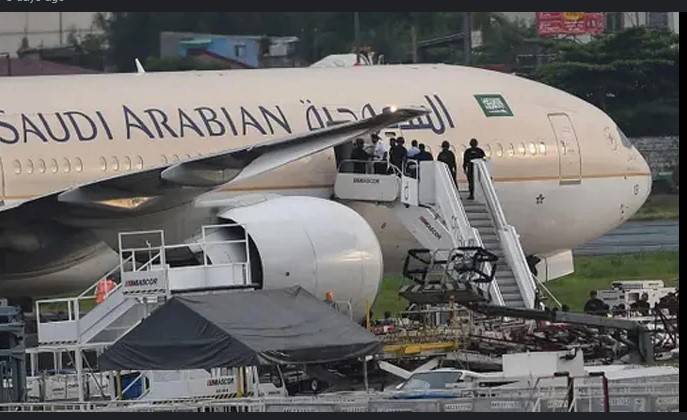 Bomb threat diverts another plane of Hajj pilgrims in Indonesia