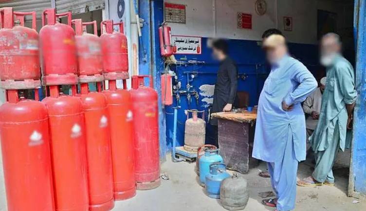 Iran-Israel-US war: LPG price jumps by Rs90