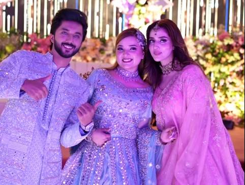 Jannat Mirza, Nadia Hussain dazzle at Mehndi of Rabeeca Khan and Hussain Tareen