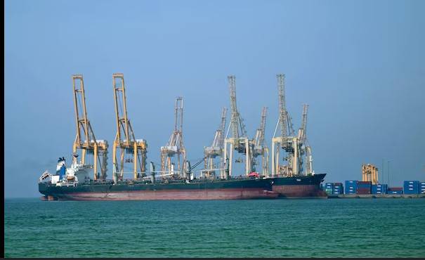 Oil prices tumble after ceasefire announcement
