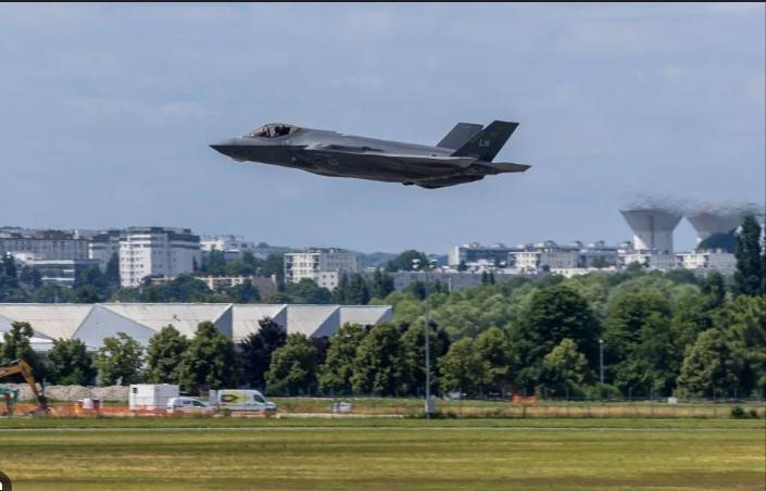 UK to reintroduce nuclear weapon-capable aircraft under NATO