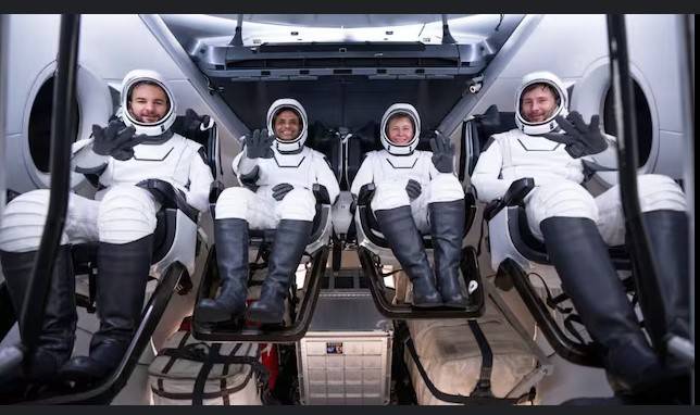 Poland, Hungary, India make spaceflight comeback with ISS mission