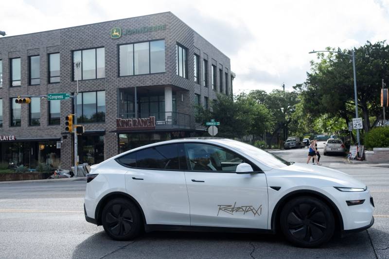 What is wrong with Tesla’s Robotaxis?
