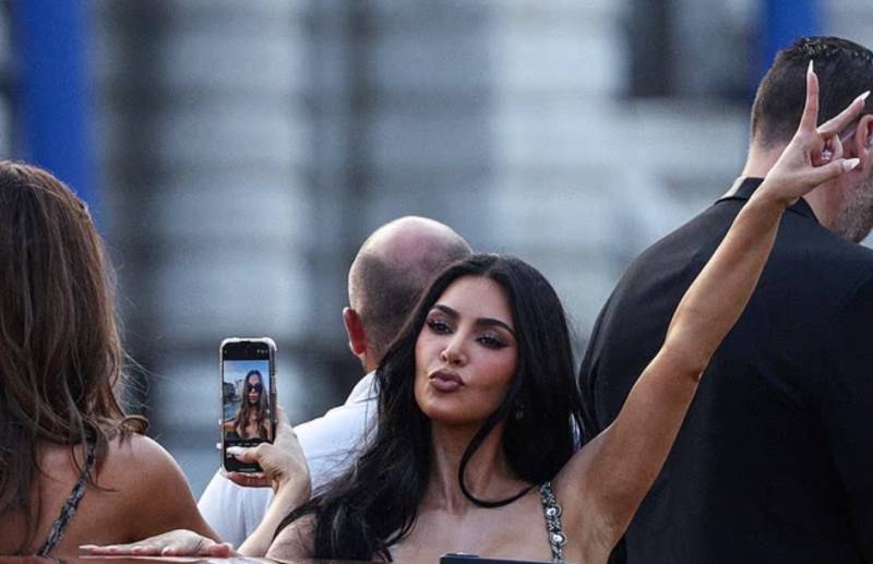 Kim Kardashian cashing in on Bezos-Sanchez wedding in Venice