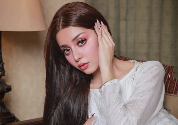 Alizeh Shah's bold new look and cryptic post spark relationship rumors