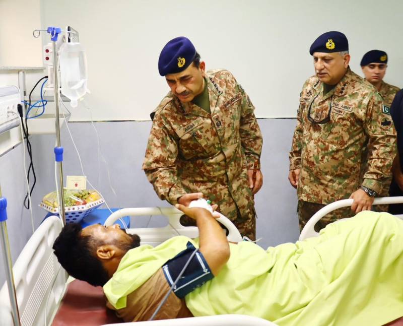 Pakistan united in fight against terrorism: Field Marshal
