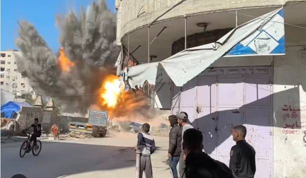 Israeli forces kill 23 Palestinians in Gaza: civil defence 