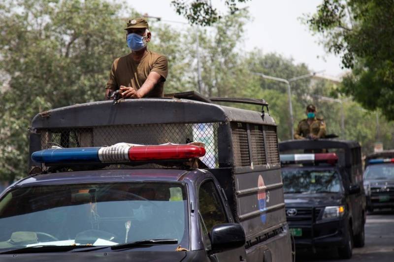 Notorious dacoit killed, two arrested in Multan police encounter