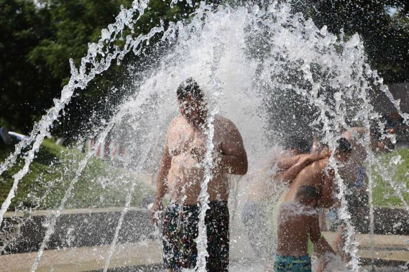 World will have to learn to live with heatwaves: UN